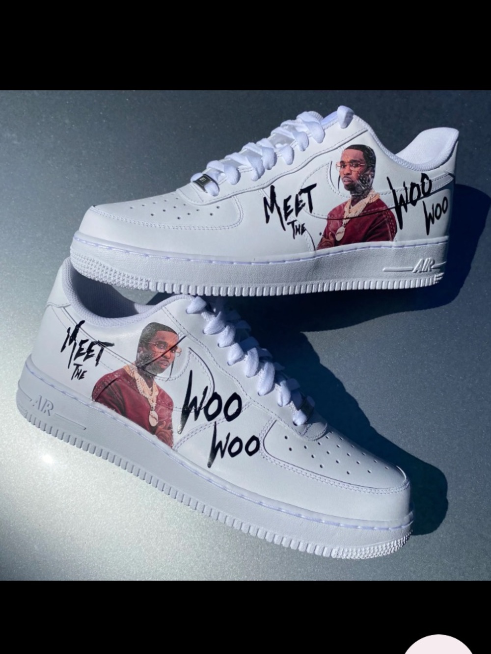 Nike White Men's Graphic Leather Sneakers